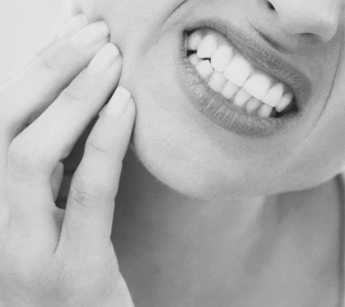 Какой врач лечит боль в зубе после установки штифта