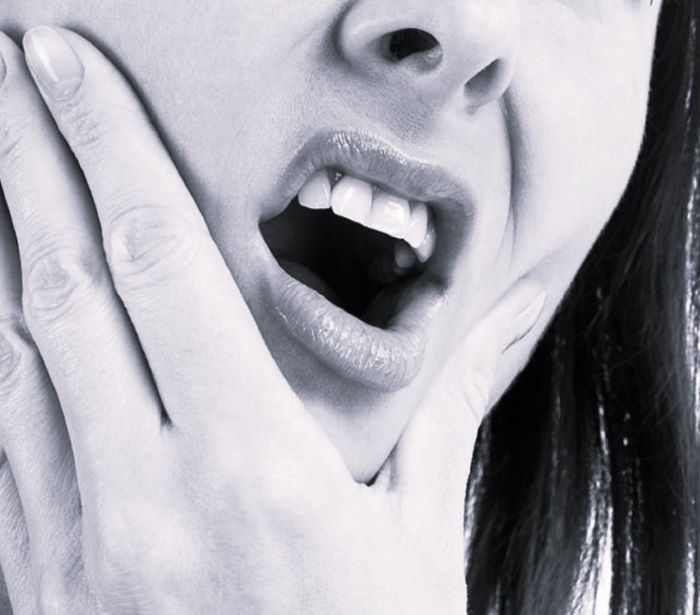 Какой врач лечит боль в зубе при надкусывании
