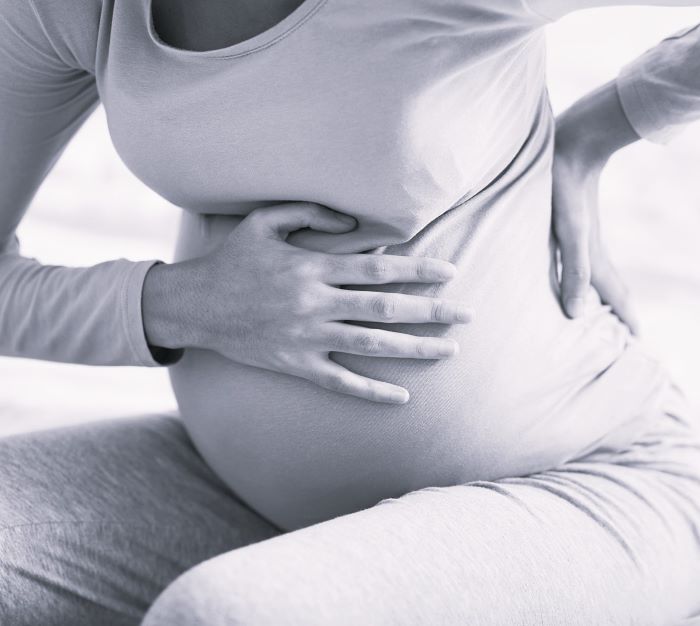 Какой врач лечит понос и боль в животе при беременности
