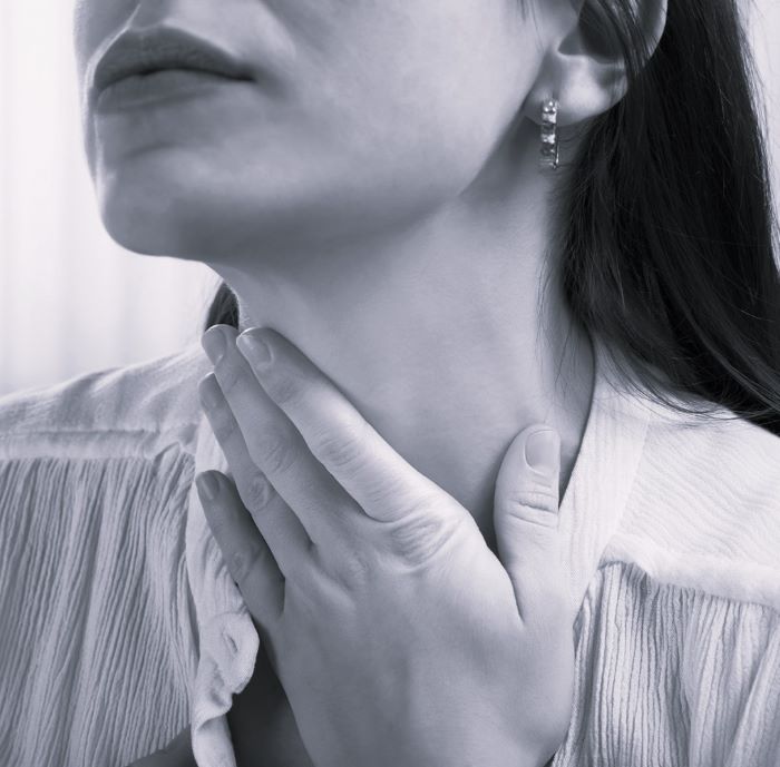Какой врач лечит боль при воспалении щитовидной железы